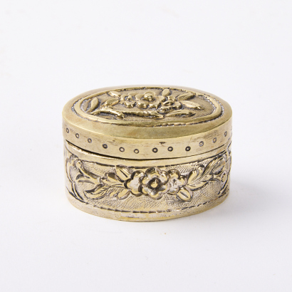 A 19th Century Qing Dynasty Oval Lidded Gold Washed Silver Pill Box