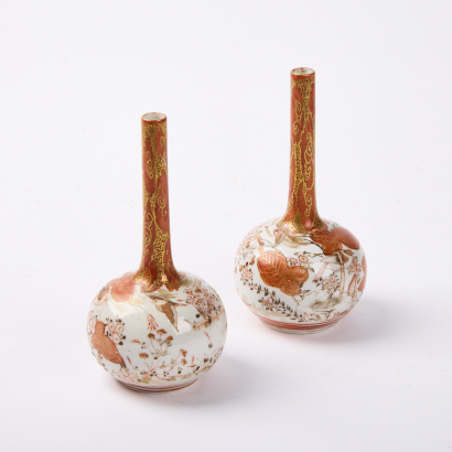 A Pair Of Meiji Period Kutani Onion Vases With Birds And Botanical Theme c.1880S-1900S