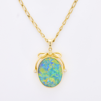 18ct Yellow Gold, Handmade Lightning Ridge Type Black Opal, Pendant on 18ct Yellow Gold Chain