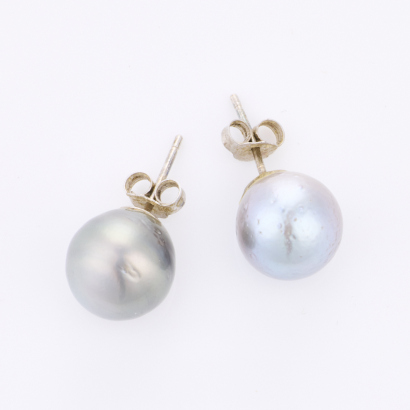 Tahitian Type, 10.7mm Pearl Earrings