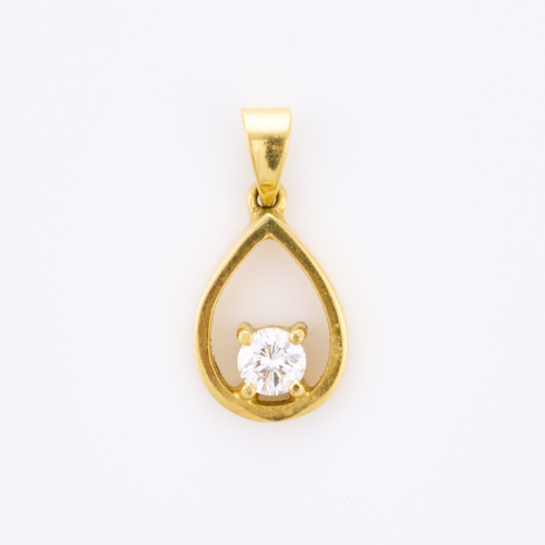 18ct Yellow Gold, Tear Drop Shape Pendant with Small Diamond