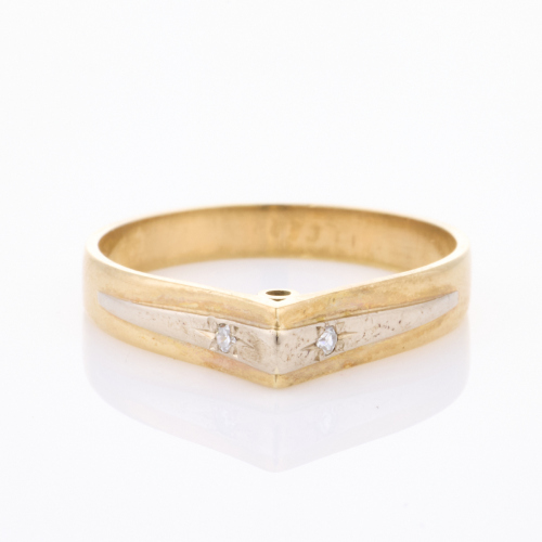 9ct Yellow Gold, Vintage Ring with .02ct Diamonds