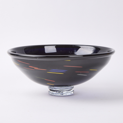 A Large Art Glass Fruit Bowl