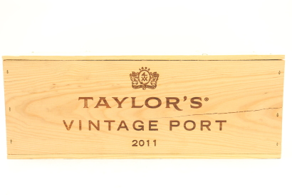 (6) 2011 Taylor Fladgate Vintage Port, Portugal [JR16.5] [RP98] [WS97] [WE97] (OWC)