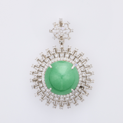 18ct White Gold, 23.00ct Burmese Jade / Diamond Pendant / Brooch