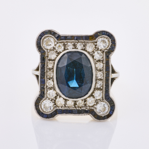 Art Deco, 3.95ct Sapphire / .84ct Diamond / .90ct Sapphire in 18ct Yellow Gold / Platinum Ring