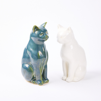 A Pair Of Ceramic Cats