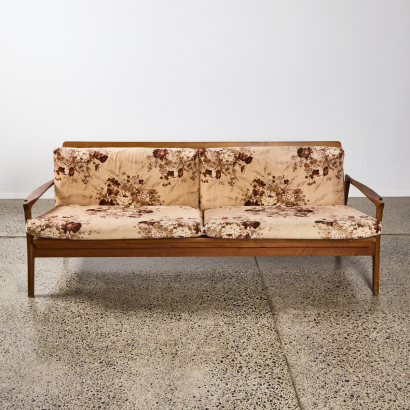 A Princess Folding Sofa Daybed by DON Furniture