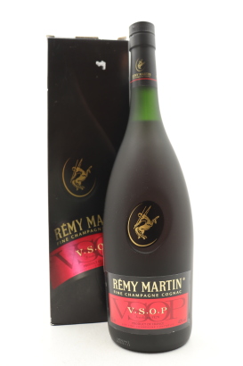 (1) Remy Martin VSOP Cognac Fine Champagne, 40% ABV, 1000ml