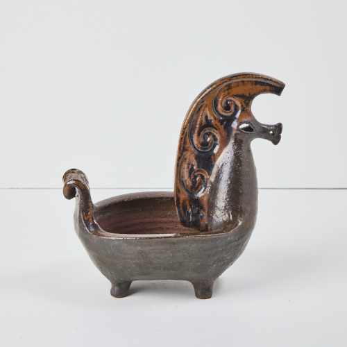 A Juliet Peter Flower Horse Planter