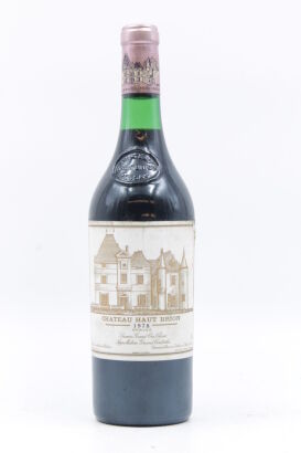 (1) 1973 Chateau Haut-Brion, Pessac-Leognan