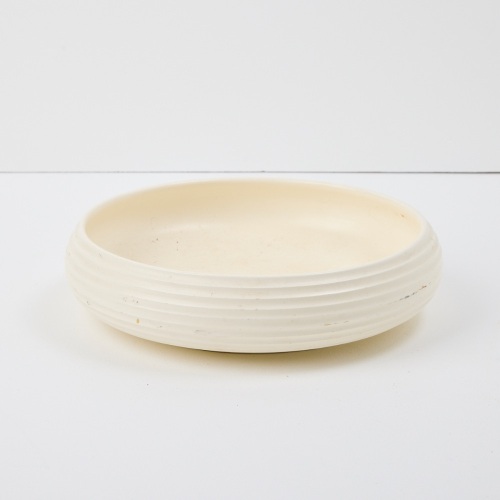 A Hand-Potted Bowl by Ernest Shufflebotham for Crown Lynn