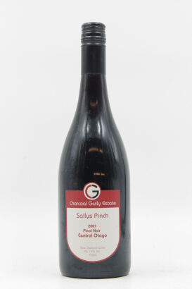 (1) 2007 Charcoal Gully Estate Sallys Pinch Pinot Noir, Central Otago