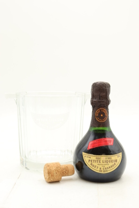 (1) Moet & Chandon Petite Liquorelle Petillante Liqueur with Ice Bucket, 18% ABV, 200ml