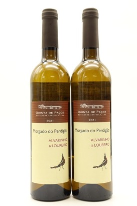 (2) 2021 Quinta de Pacos 'Morgado do Perdigao' Alvarinho - Loureiro, Vinho Regional Minho &diams;