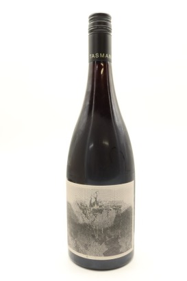 (1) 2020 Giant Steps Fatal Shore Pinot Noir, Coal River Valley [JR17] &diams;