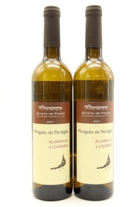 (2) 2021 Quinta de Pacos 'Morgado do Perdigao' Alvarinho - Loureiro, Vinho Regional Minho &diams;