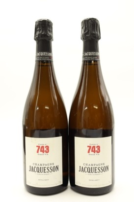 (2) NV Jacquesson Cuvee 743 Extra Brut, Champagne &diams;
