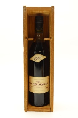 (1) 1960 Chateau de Larressingle Vintage Tres Vieil Armagnac, 40%, 700ml