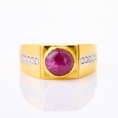 18ct Yellow Gold, Modern, 7mm Round Cabochon Ruby /.12ct Diamond Ring
