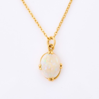 18ct Yellow Gold, Opal Pendant on Gold Plated Chain
