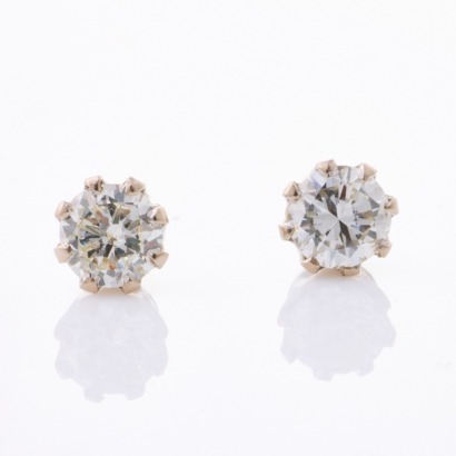 18ct White Gold, .70ct Diamond Stud Earrings