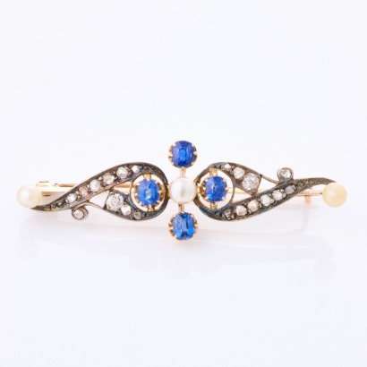 8ct Rose Gold / Silver, Antique, .64ct Sapphire / .35ct Diamond Set Bar Brooch