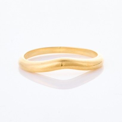 Bulgari, 18ct Yellow Gold, Curved Wedder Size J 1/2