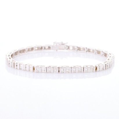 14ct White Gold, 1.70ct Diamond Set Bracelet