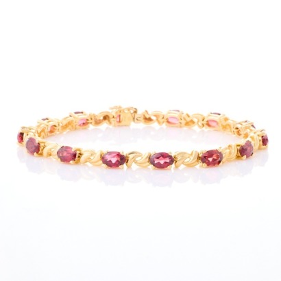 14ct Yellow Gold, Modern 16.5cm Garnet Bracelet