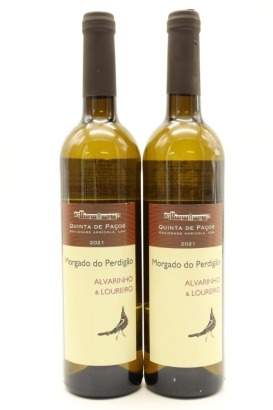 (2) 2021 Quinta de Pacos 'Morgado do Perdigao' Alvarinho - Loureiro, Vinho Regional Minho &diams;