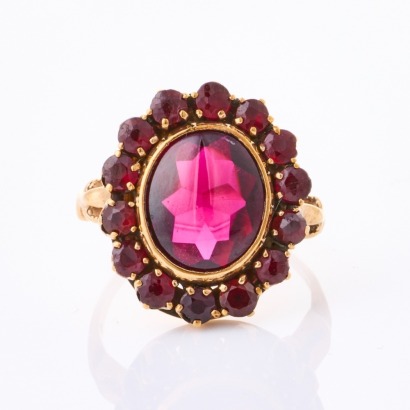 9ct Rose Gold, Vintage, Cabochon Cut Synthetic Ruby / Garnet Ring