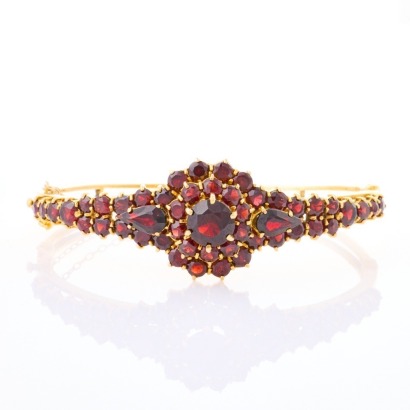 9ct Yellow Gold, Vintage, Garnet Hinged Bracelet, circa 1969