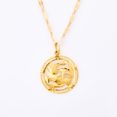 21ct Yellow Gold, 21mm Round Pendant with 46cm, 9ct Yellow Gold Chain