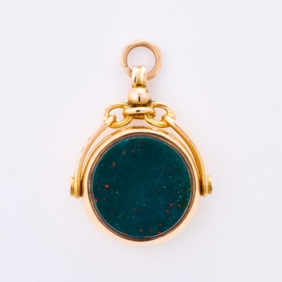 9ct Yellow Gold, VIntage, Spinner pendant, Carnelian / Blood Stone