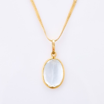 18ct Yellow Gold, Oval Topaz Pendant on 14ct Yellow Gold, 40cm Chain