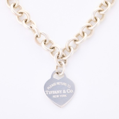 Tiffany & Co, "Return to Tiffany" Sterling Silver Pendant on Chain with Box