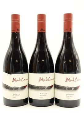 (3) 2015 Blank Canvas Wines Pinot Noir, Marlborough [JR16.5] ♦