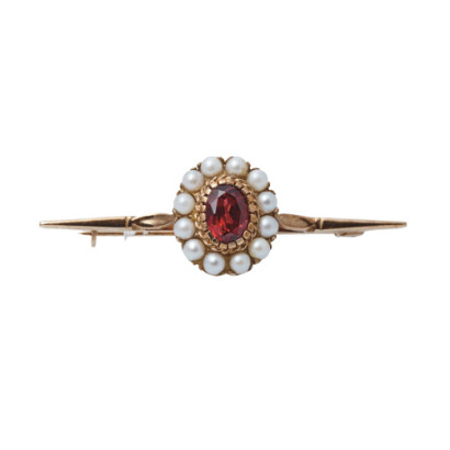 9ct Garnet and Pearl Brooch