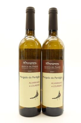 (2) 2021 Quinta de Pacos 'Morgado do Perdigao' Alvarinho - Loureiro, Vinho Regional Minho &diams;
