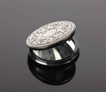 An Italian 1930s Silver and Black Composite Powder Compact