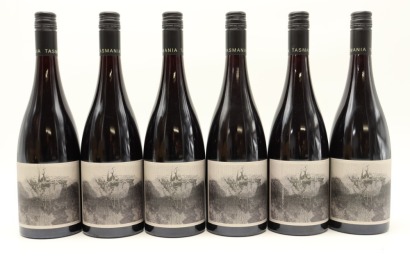 (6) 2020 Giant Steps Fatal Shore Pinot Noir, Coal River Valley [JR17] [WE93] &diams;