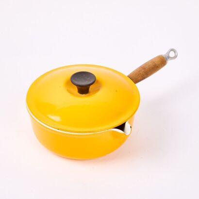 A Le Creuset Saucepan Size 22