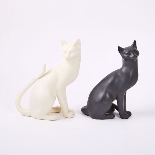 A Graduated Pair of Ceramic Cats