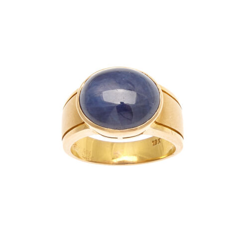 18ct Sapphire Ring