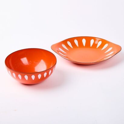 A Catherineholm Soup Bowl With Tray