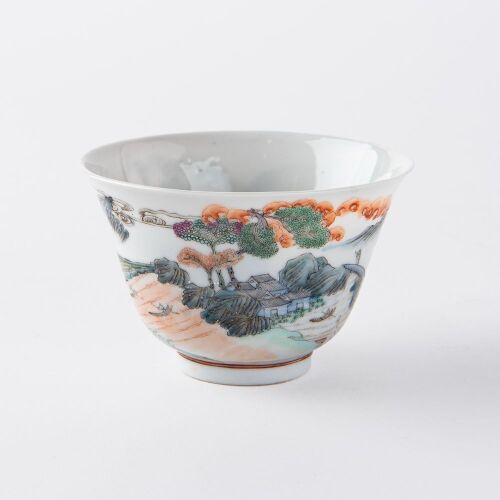 A Chinese late Qing dynasty wucai 'landscape and figure' cup （Qing dynasty, Qianlong year mark)