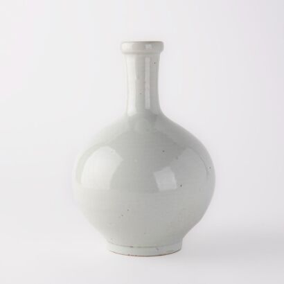 A Korean Lee dynasty white glazed porcelain vase