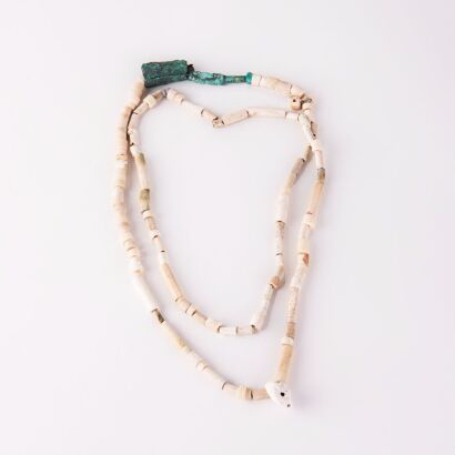 A Old Chinese jade necklace