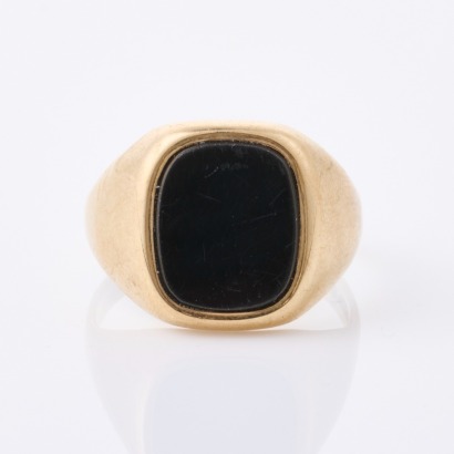 9ct Yellow Gold, Vintage, Cabochon Onyx Ring